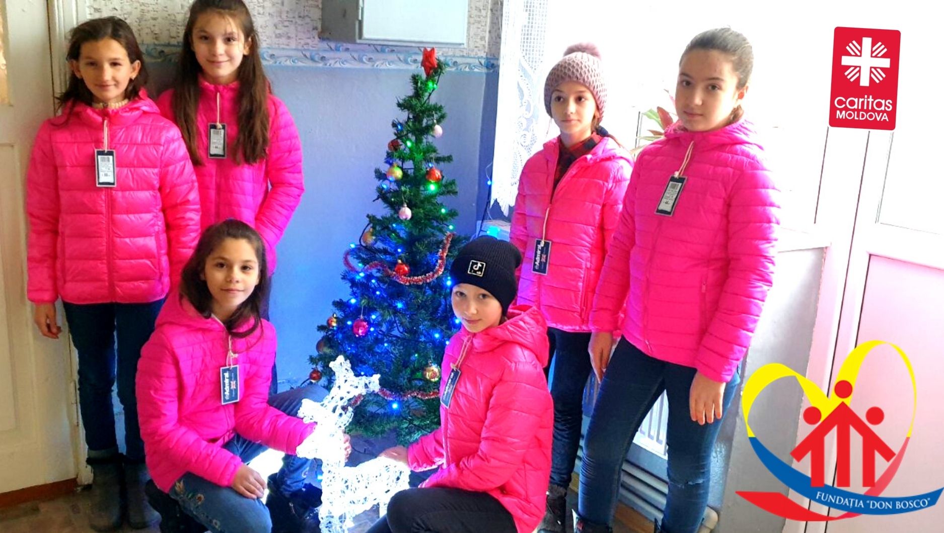 La călduţ în hăinuţă roz de la Centrul Don Bosco